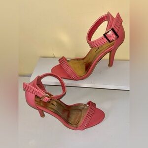 Madden Girl G-Delite Pink Salmon Ankle Strap Cut Out 6.5 Valentines Day Heels
